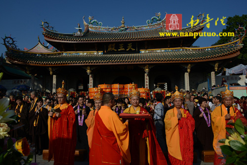南普陀寺癸巳年水陆空普度大斋胜会圆满隆重举行送圣仪式(图57)