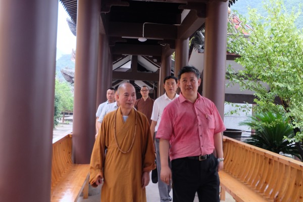 国家宗教局王健司长莅临温州雁荡山能仁寺调研(图8)